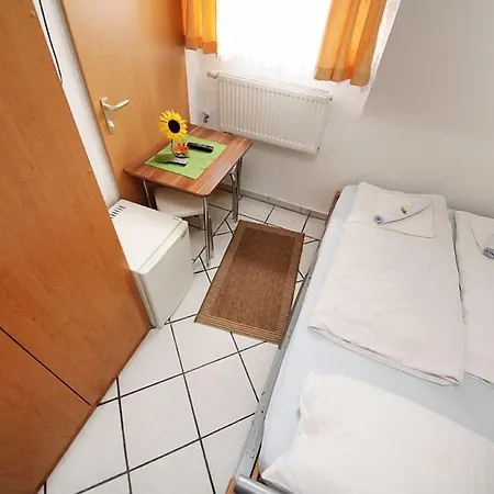 Storch Ii Penzion Kolín nad Rýnem