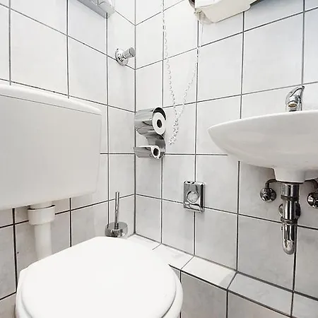 Gæstehus Storch Ii Köln