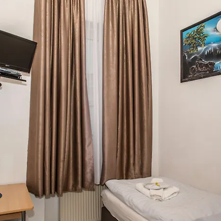 Storch Ii بيت ضيافة كولونيا