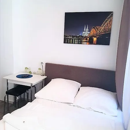 Storch Ii كولونيا