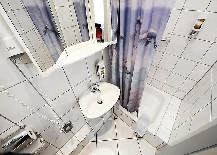 Storch Ii كولونيا