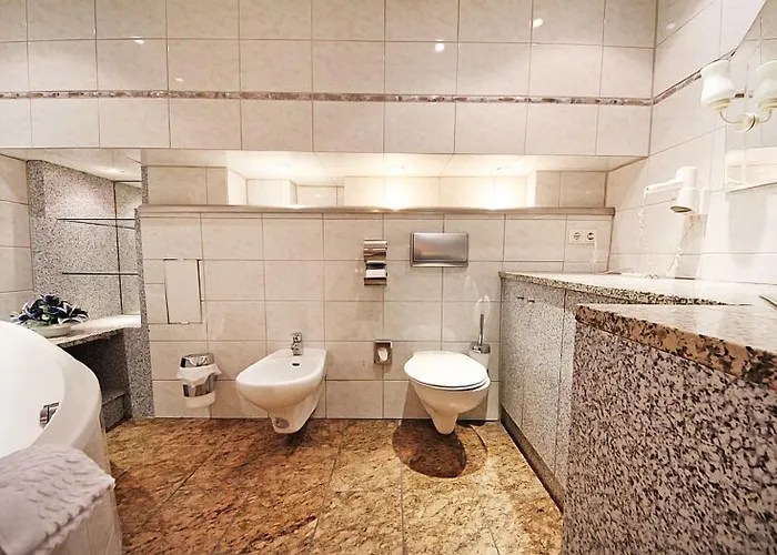 Storch Ii 3* Colónia