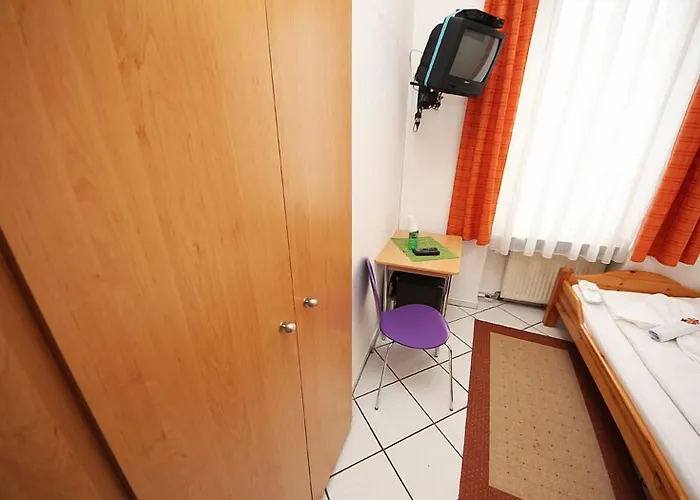 Casa de hóspedes Storch Ii 3*