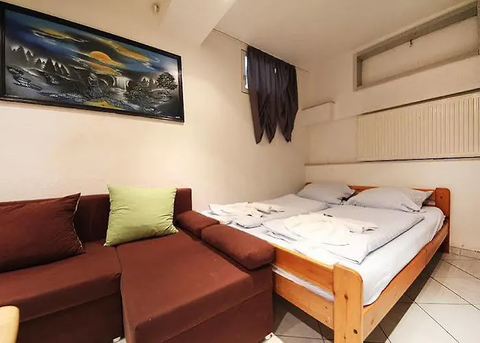 Storch Ii بيت ضيافة كولونيا